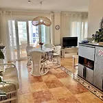 Sylvia, By Beach, Sea View, Promenade, Garage * Calpe