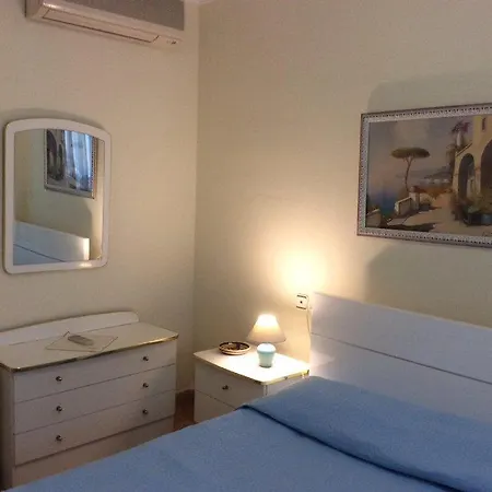 Sylvia, By Beach, Sea View, Promenade, Garage Apartment *