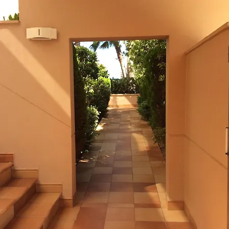 Sylvia, By Beach, Sea View, Promenade, Garage *