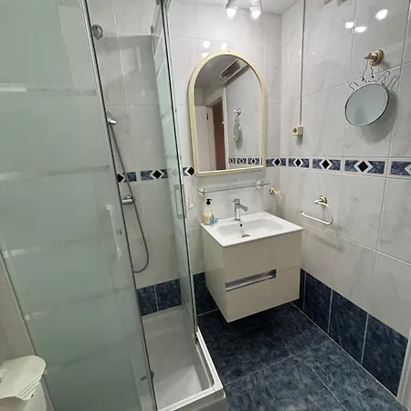 Sylvia, By Beach, Sea View, Promenade, Garage Apartment Calpe