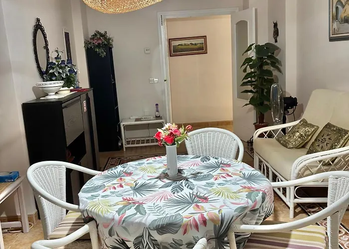 Sylvia, By Beach, Sea View, Promenade, Garage *